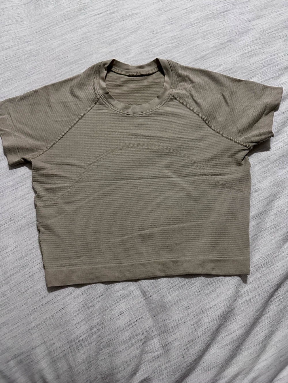 Swiftly Tech Cropped Short Sleeve Shirt